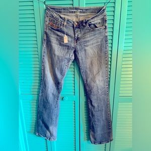 Cowgirl tuff Jeans 33x37 (1)